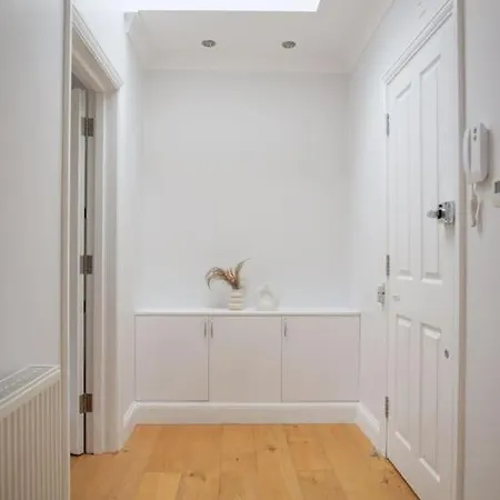Charming One Bedroom Flat On Portobello Road London Exterior photo